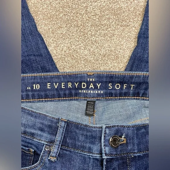 White House black market the everyday soft girlfriend jeans womens sz 10 blue - Picture 3 of 14
